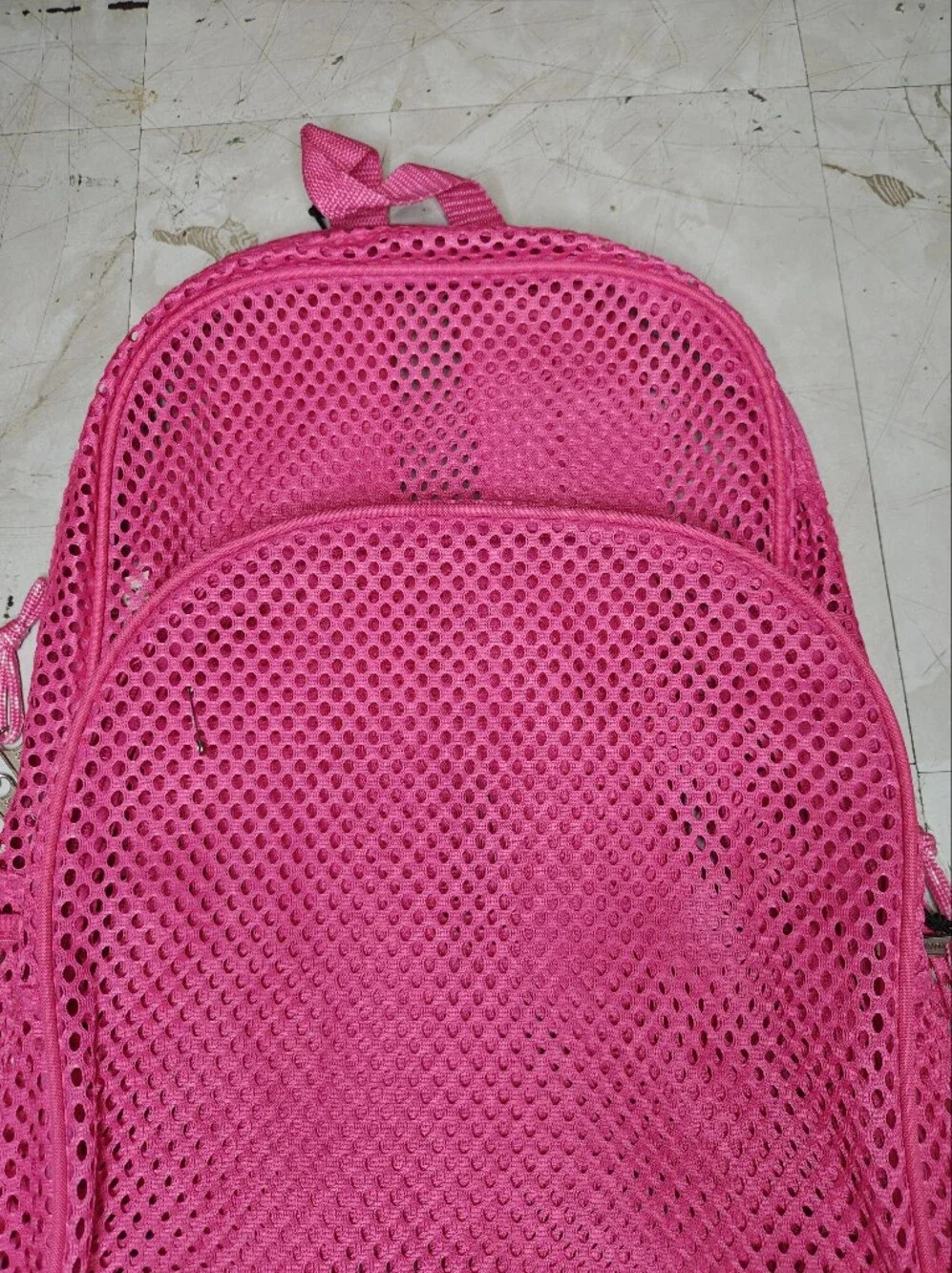Bright Pink Women’s Mesh Travel Organizer Bag